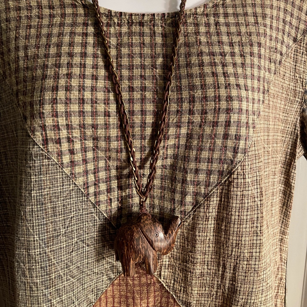 Wooden Elephant Necklace From Thailand BlBl